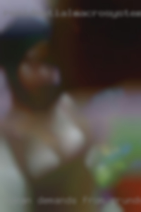 Woman demands to swallow my cum from Grundy Center.